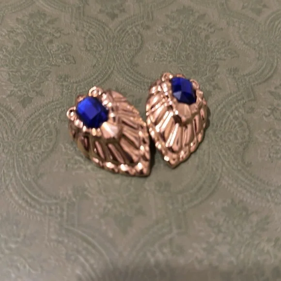 Vintage M. Lent pierced statement earrings. - Picture 2 of 6